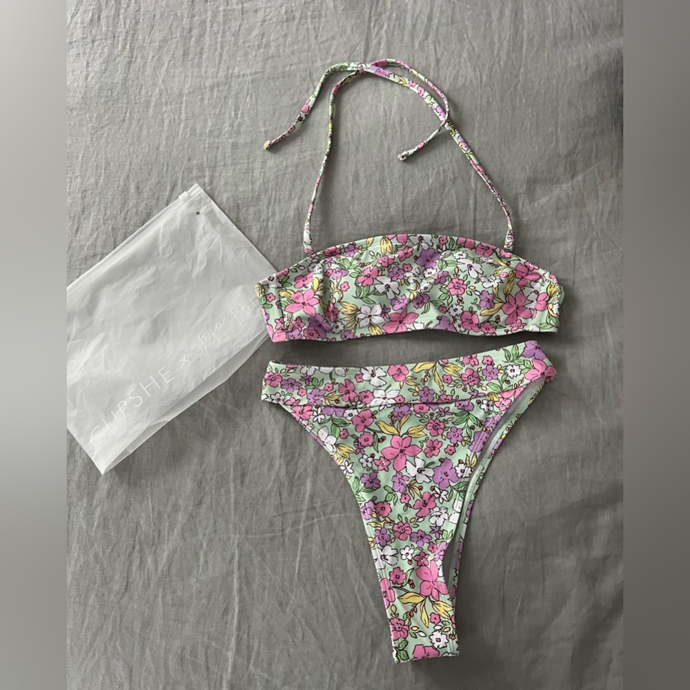 Cupshe x Jojo Fletcher Darling Daisy Bandeau Bikini Set